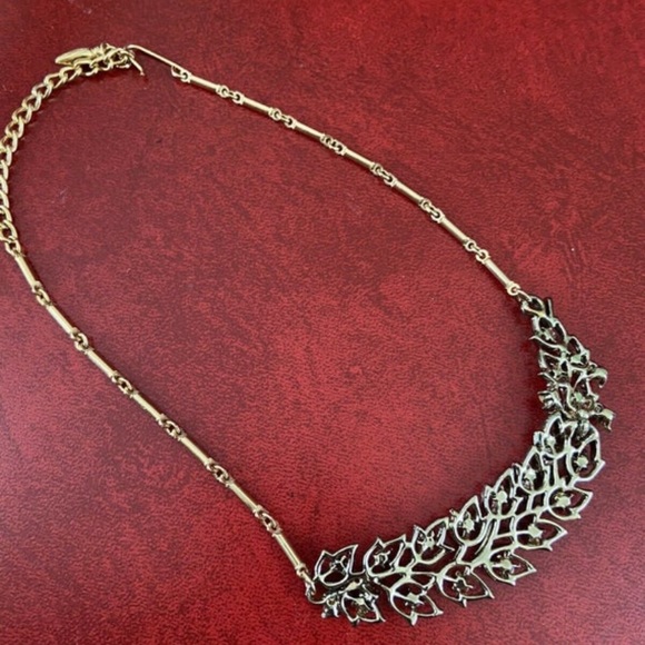 Vintage Bib Necklace Goldtone Citrine Rhinestone Adjustable Choker Flower Leaves - Picture 4 of 5